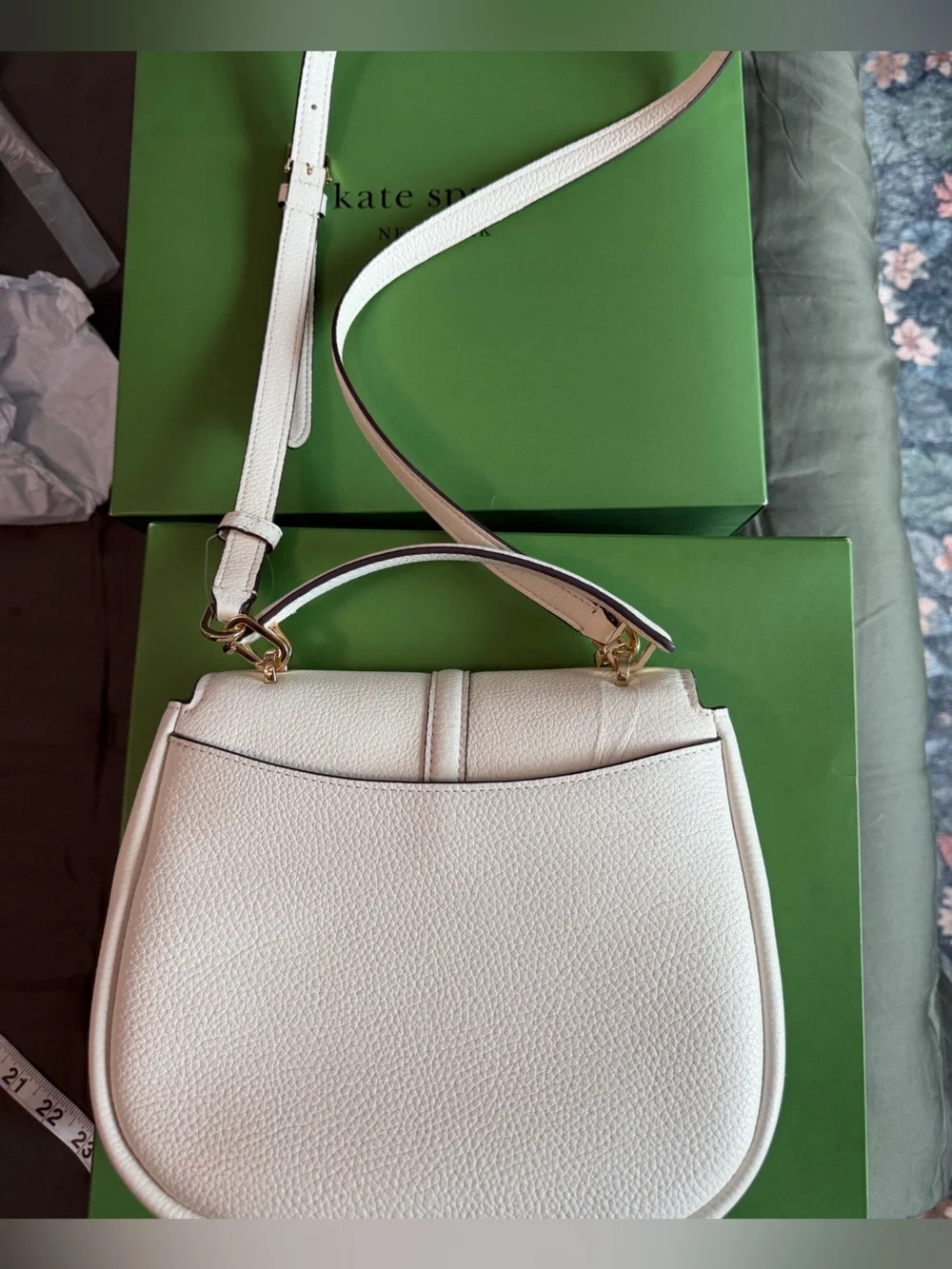 NWT kate spade Ivory Pebbled Leather Crossbody and Card Wallet Set